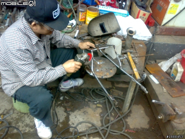 我的fz2上漢堡!! 龜毛!!又無可挑剔做工又細緻的工匠!! (補漢堡圖)