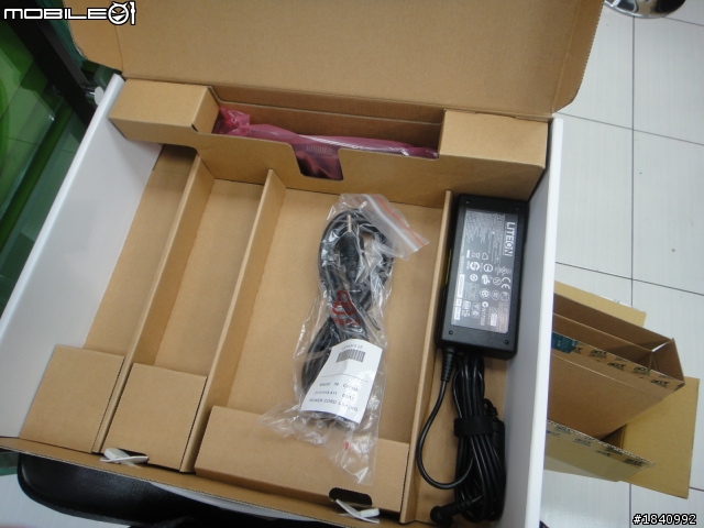 4750,入手:)(有贈品還有SHOWGIRL)