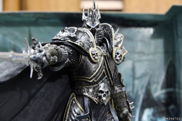 【開箱】魔獸世界-巫妖王:阿薩斯米奈西爾 (THE LICH KING: ARTHAS MENETHIL) -- 圖多