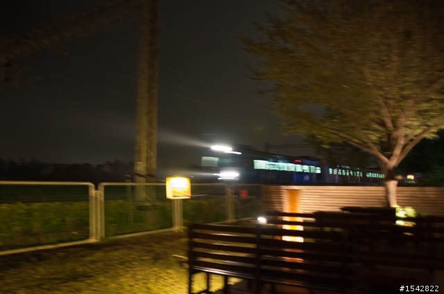 夜遊南台南火車站(with Sigma 20mm/f1.8)