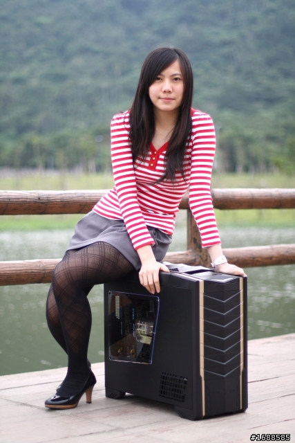 銀欣RV03B-W猛禽- - 美女與野獸