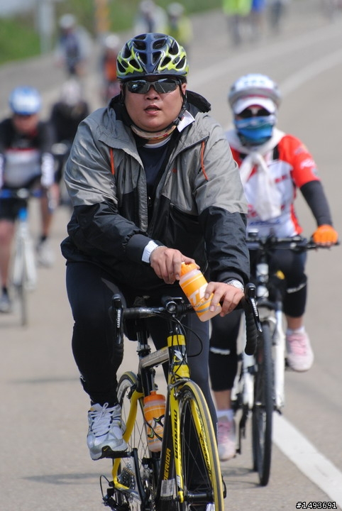 好笑的西濱200k「嬉兵」和「新賓」,6000張相片已上傳