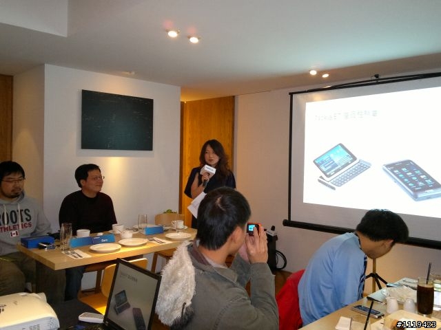 【圖文分享】敗E7所賜~~久違的NOKIA同學會