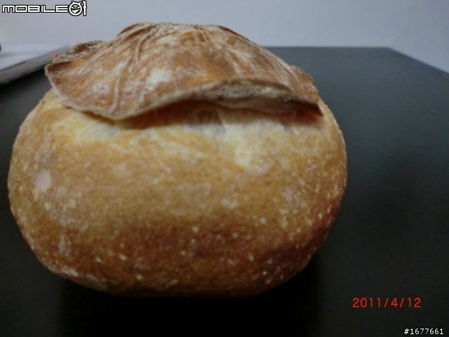 相信~真的有人在乎麵包!! -- "雞蛋麵包" 4/15更新