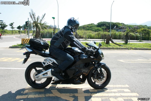 HONDA CBR600RR 正2011年式開箱