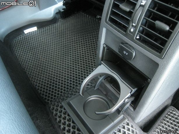 來自波蘭的VW CADDY GP 2011 -開箱