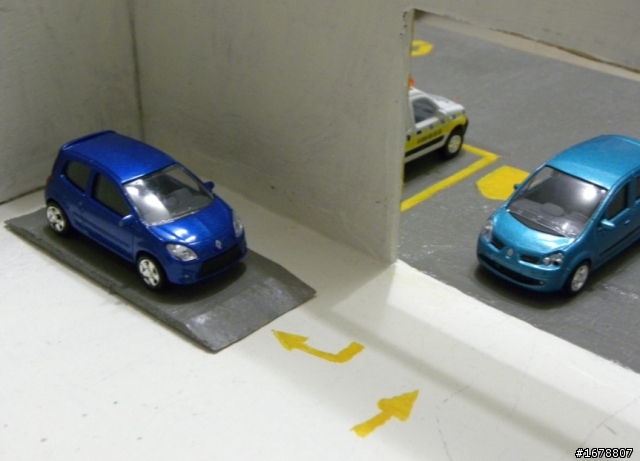 兒子的生日禮物 Renault Garage