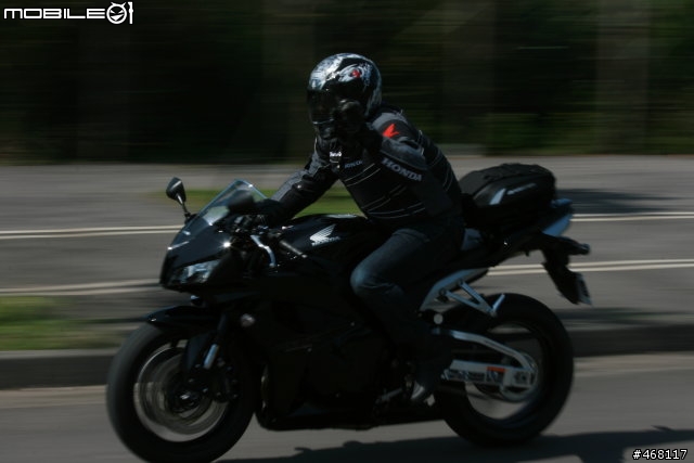 HONDA CBR600RR 正2011年式開箱