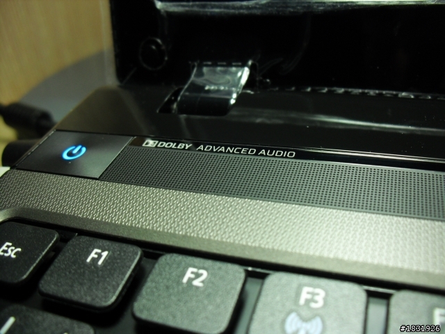 人生第二台筆電 ACER 5750G