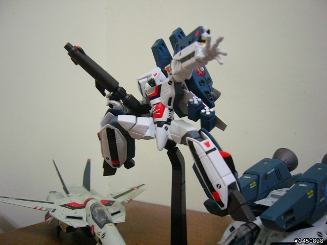<Macross> VF-1 超級女武神 重裝Super pack