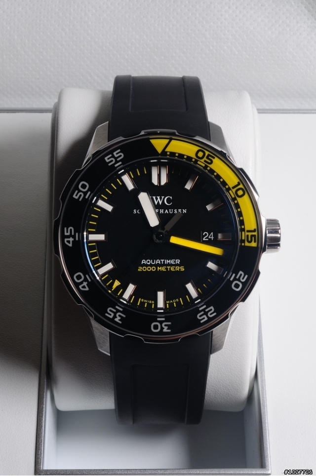 拆給你看/還是被它打敗了 IWC Aquatimer 2000 入手貼圖(新增實戴及快拆錶帶拆解)