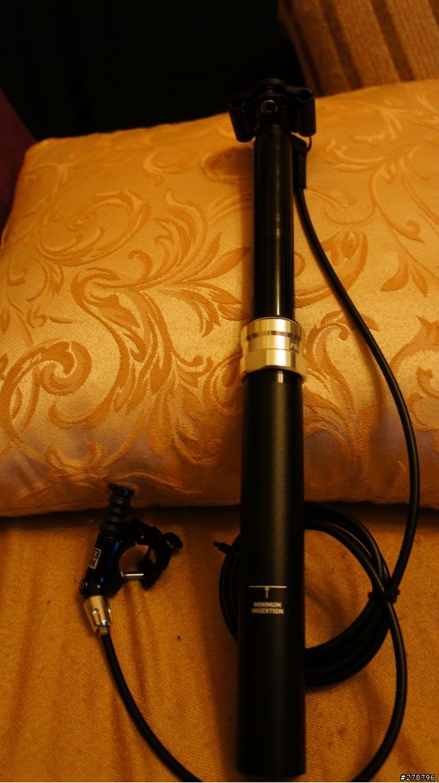 RockShox Reverb 伸縮座管不專業開箱文