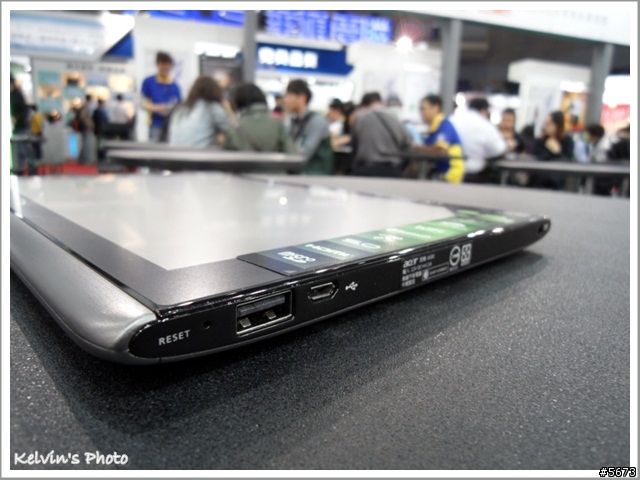 acer Iconia A500簡單開箱