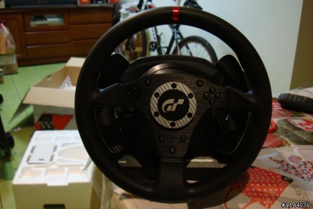 Thrustmaster T500RS "開"箱......