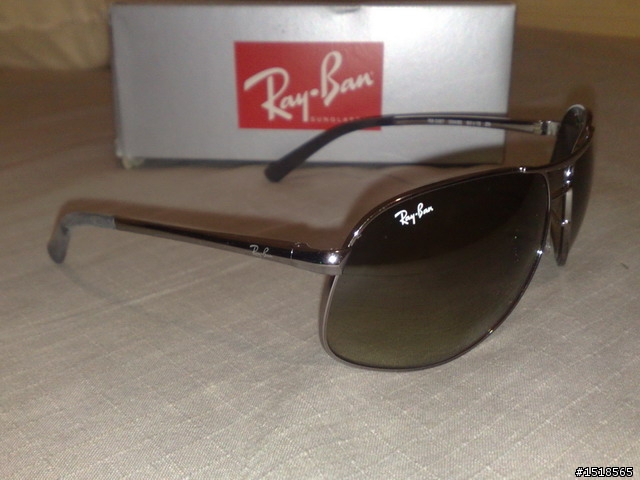 人生中的第一支太陽眼鏡 RAY-BAN