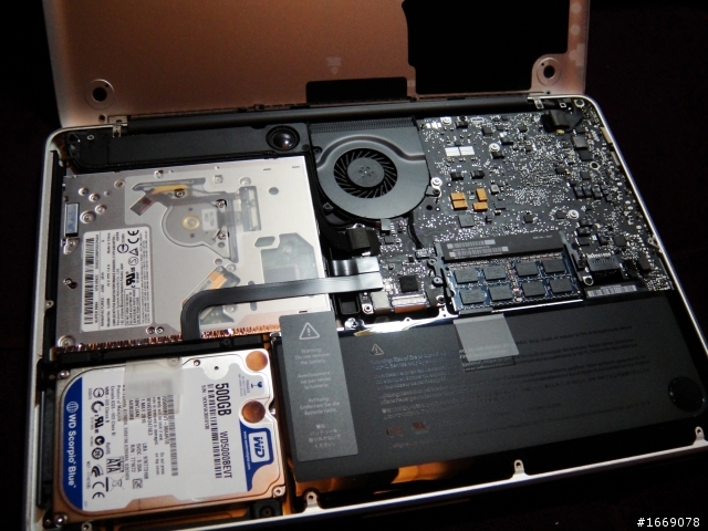 MacBook Pro 13"更換Intel SSD 320 Series之萬能螺絲起子