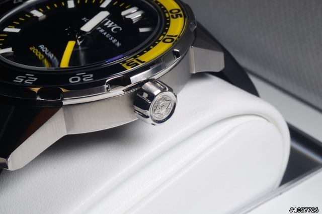 拆給你看/還是被它打敗了 IWC Aquatimer 2000 入手貼圖(新增實戴及快拆錶帶拆解)