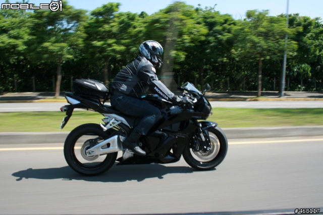 HONDA CBR600RR 正2011年式開箱