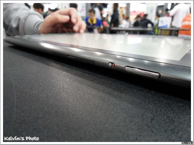 acer Iconia A500簡單開箱