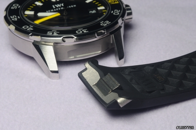 拆給你看/還是被它打敗了 IWC Aquatimer 2000 入手貼圖(新增實戴及快拆錶帶拆解)