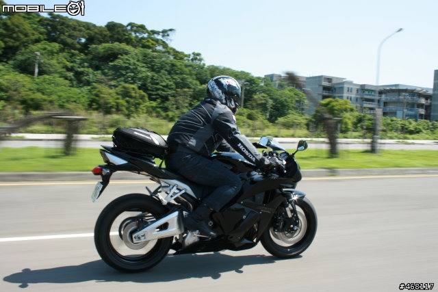 HONDA CBR600RR 正2011年式開箱