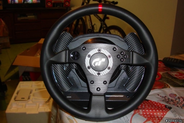 Thrustmaster T500RS "開"箱......