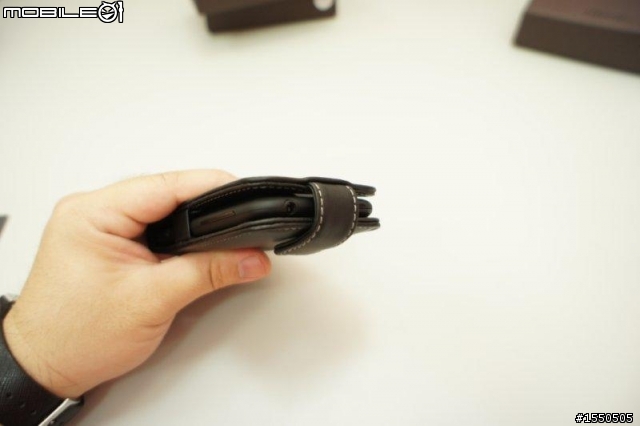 終於等到了~ HTC Incredible S 專用的 PDair 皮套