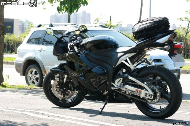 HONDA CBR600RR 正2011年式開箱