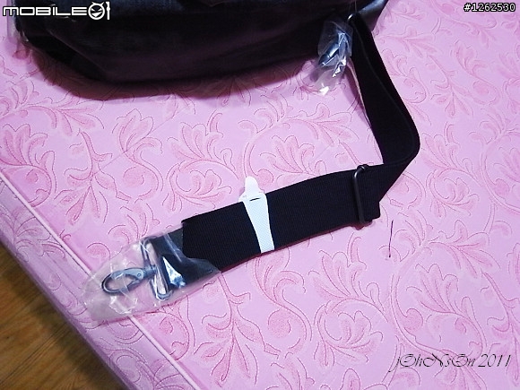 T-Level 32L後背包+ESprit 法蘭絨格肩提兩用包不正當開箱文