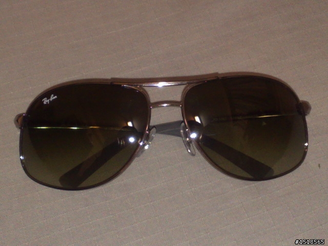 人生中的第一支太陽眼鏡 RAY-BAN
