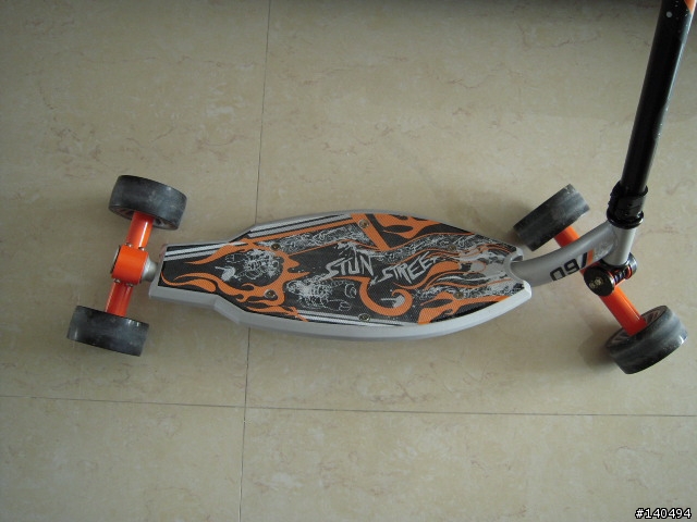 舒放身心的運動 OXELO滑板車 型號:STUN STREET 以及 型號:TOWN SUSP 7