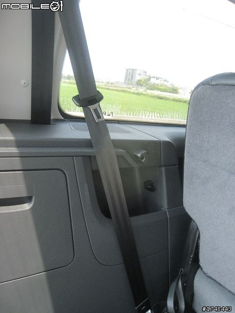 來自波蘭的VW CADDY GP 2011 -開箱