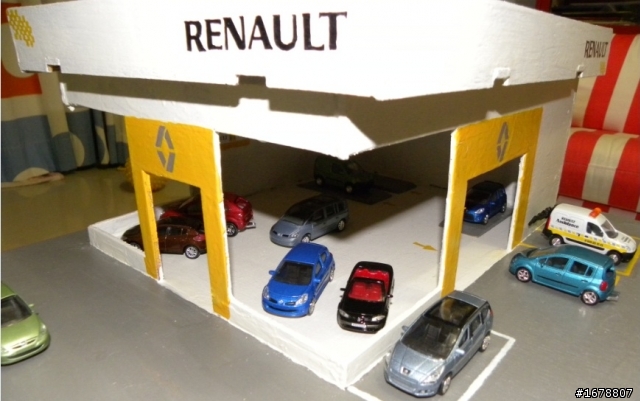 兒子的生日禮物 Renault Garage
