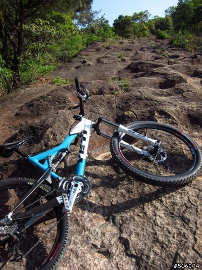 2011 Marzocchi Bomber 44 Micro Ti 15QR 使用心得