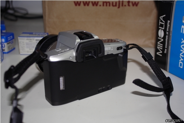相隔10年的開箱!!堂姐的"無料"割愛!! MINOLTA DYNAX 3L底片單眼開箱!!