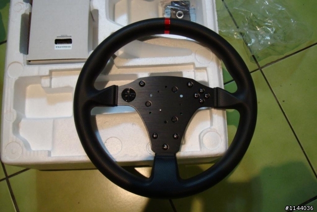 Thrustmaster T500RS "開"箱......