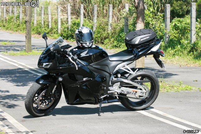 HONDA CBR600RR 正2011年式開箱