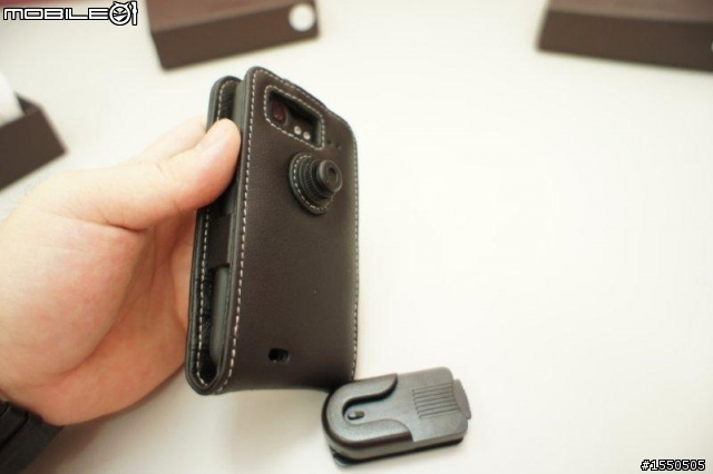 終於等到了~ HTC Incredible S 專用的 PDair 皮套