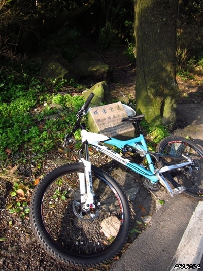 2011 Marzocchi Bomber 44 Micro Ti 15QR 使用心得