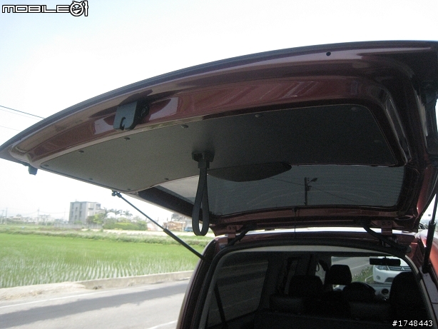 來自波蘭的VW CADDY GP 2011 -開箱