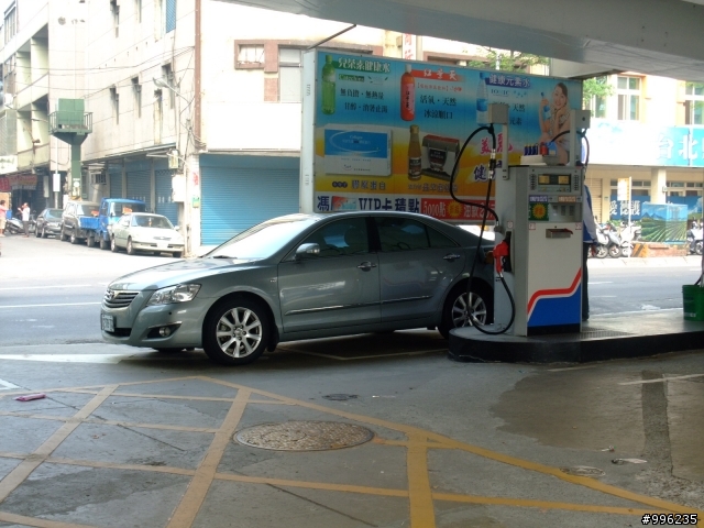 CAMRY 3.5 換橫濱V551新胎及油耗分享