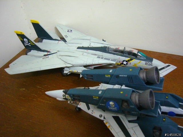 <Macross> VF-1 超級女武神 重裝Super pack