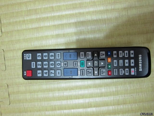 燒燙燙~三星SMART TV 40吋D6000開箱