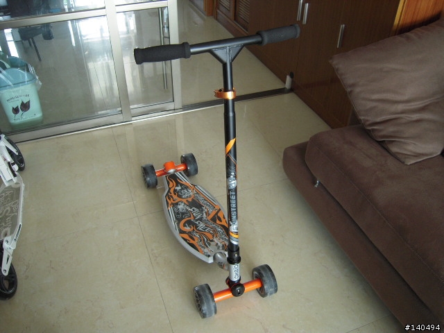 舒放身心的運動 OXELO滑板車 型號:STUN STREET 以及 型號:TOWN SUSP 7