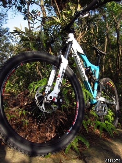2011 Marzocchi Bomber 44 Micro Ti 15QR 使用心得