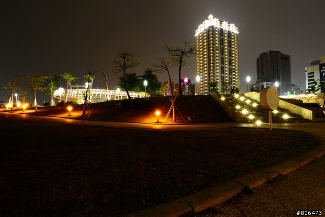 Tokina AT-X 16-28mm F2.8 增夜景星芒
