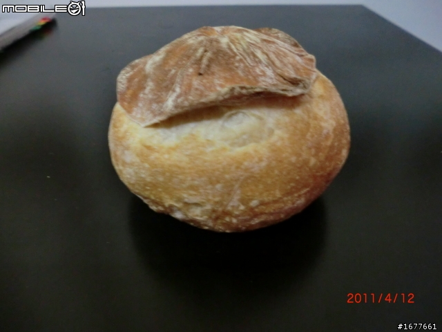 相信~真的有人在乎麵包!! -- "雞蛋麵包" 4/15更新