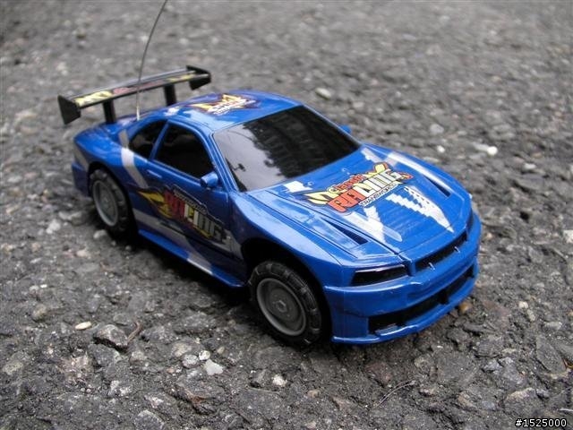 1:24 便宜甩尾遙控車購買建議