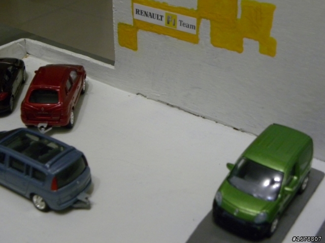 兒子的生日禮物 Renault Garage