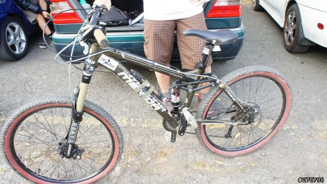 RockShox Reverb 伸縮座管不專業開箱文